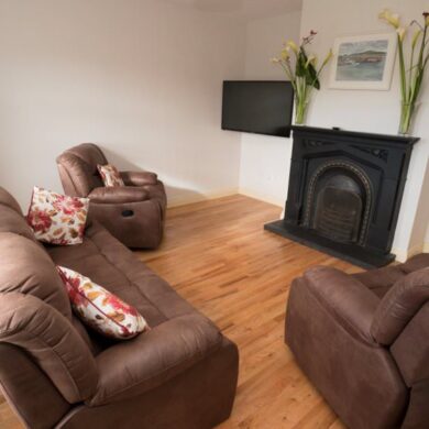 Drim Holiday Cottage Malin Head - living room